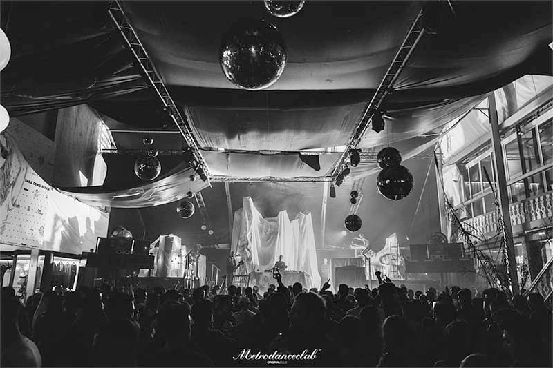 Metro Dance Club: 28 años, 3 días, +70 artistas y mucha cultura de club