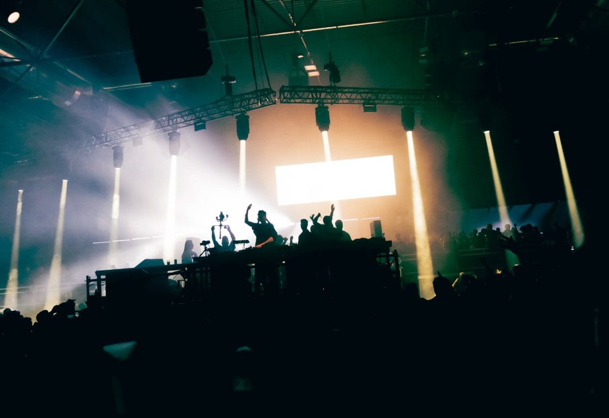 Crónica: amor y electrónica en el debut de Mayka Festival