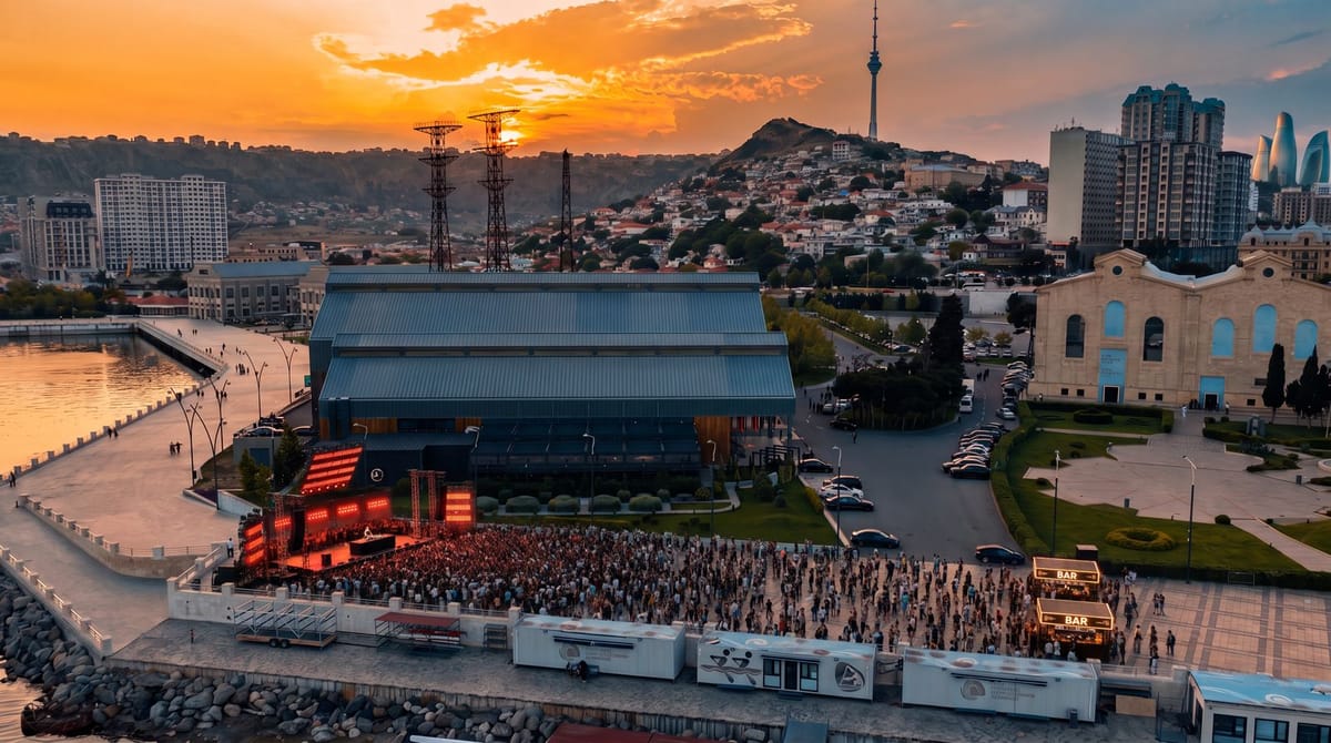 ANOTR, Jamie Jones y Mahmut Orhan en Bakú durante el fin de semana de F1 en APEX AFTER DARK OPEN AIR