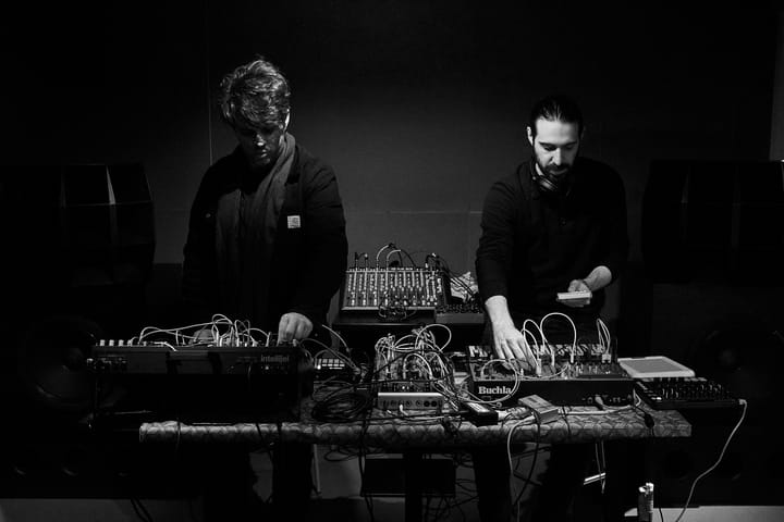 Disfruta del sonido más experimental con LIVE AT OBLICUO