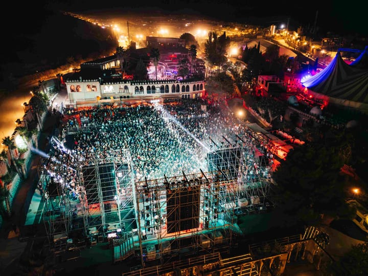 Jeff Mills (vinilo), Chris Liebing, y más de 40 artistas en Circus Nation