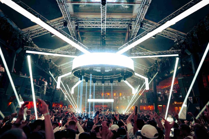 Line Up Amnesia Closing